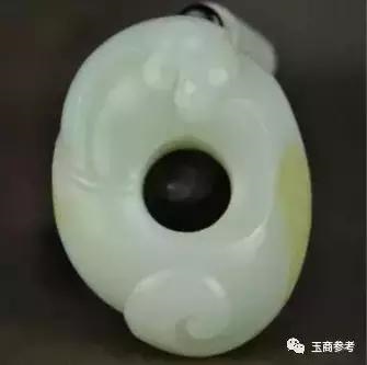 玉貔貅吊坠图片，6种人千万不能戴貔貅