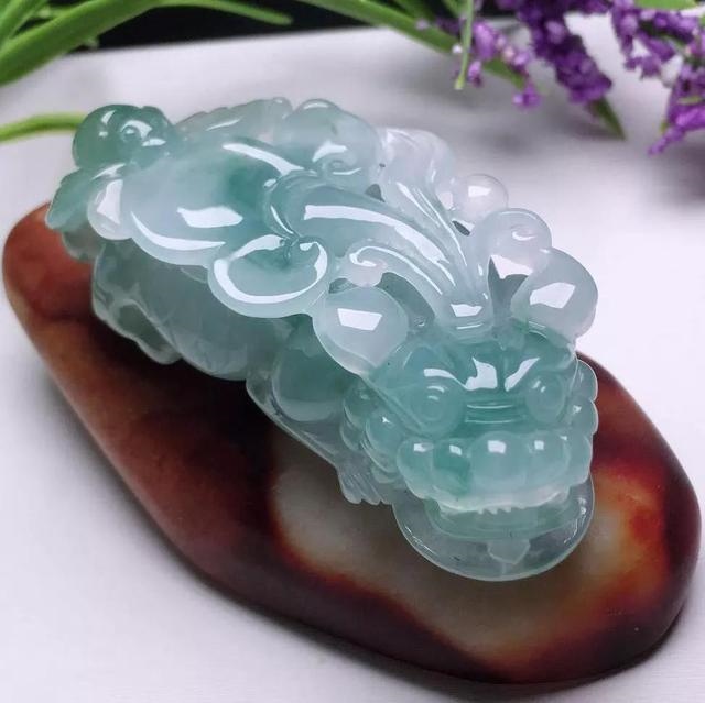 不同颜色貔貅的讲解，貔貅戴什么颜色的更好