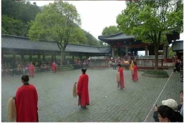 0年女马下半年运势,1990男2022"