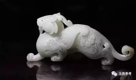 玉貔貅吊坠图片，6种人千万不能戴貔貅