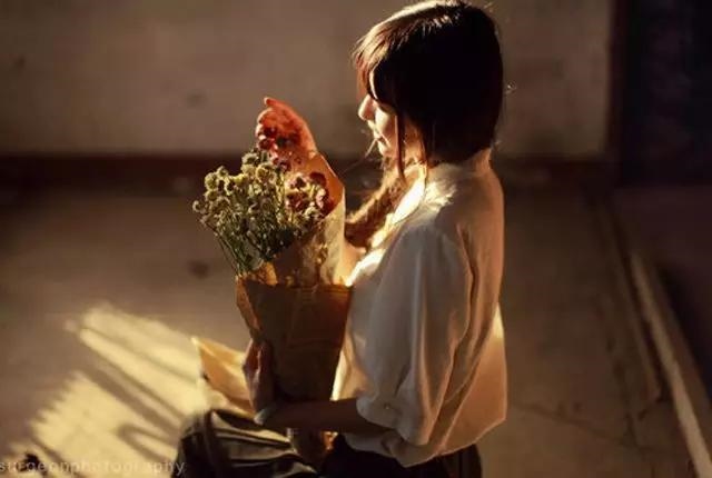 辰时出生的女孩命好吗，几时出生的人克父克母