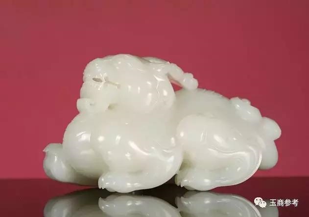 玉貔貅吊坠图片，6种人千万不能戴貔貅