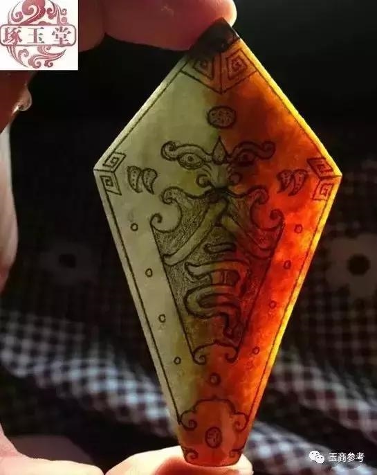 玉貔貅吊坠图片，6种人千万不能戴貔貅