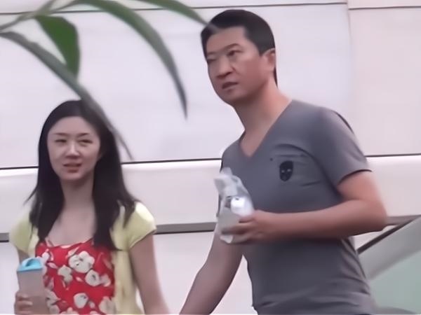 002年2月19今年多大，2002年中国发生了什么"