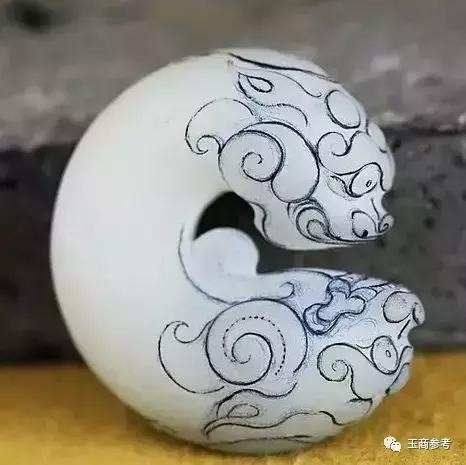 玉貔貅吊坠图片，6种人千万不能戴貔貅