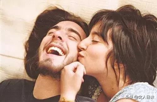 女鼠和男虎能配夫妻吗，属鼠女和属虎男的婚姻怎么样