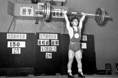 984穷死了，1984多大"