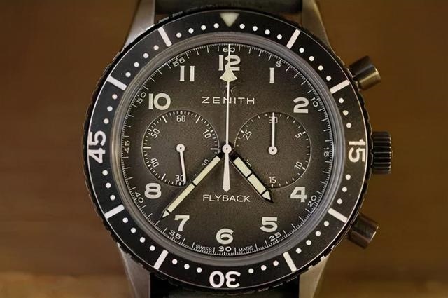 987年属兔戴手表，1987年属兔的适合养什么"