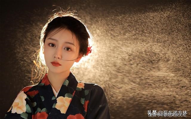 属蛇男喜欢主动还是被动，属蛇男分手很绝情吗