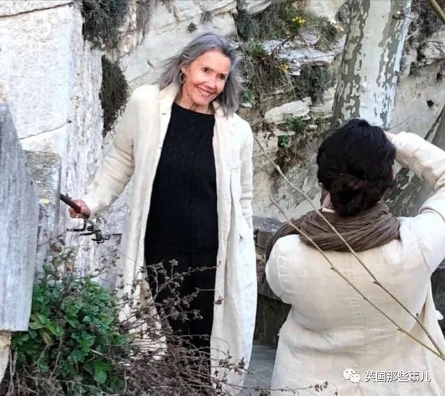 022年兔和牛合拍不,87年属兔34岁2022运势"