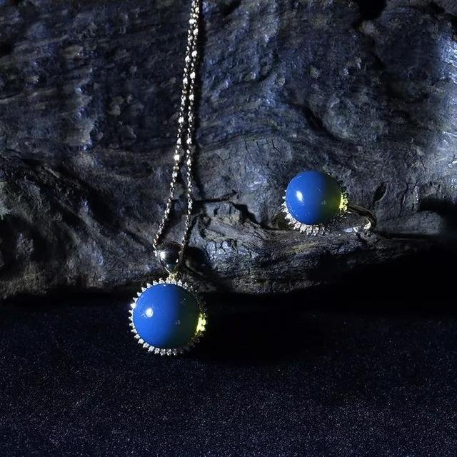 5年属兔戴什么招财,87年属兔适合佩戴什么"