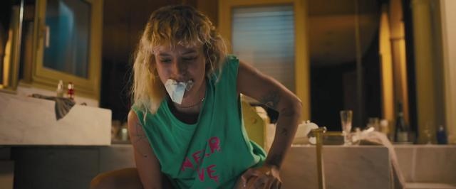 命有麒麟骨不会做凡人，麒麟王秦骨小说