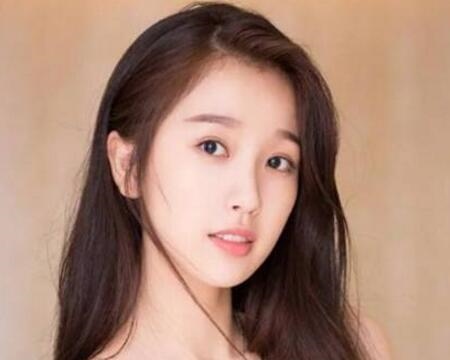 001年四月初四出生的女孩，阴历四月初四是金命吗"