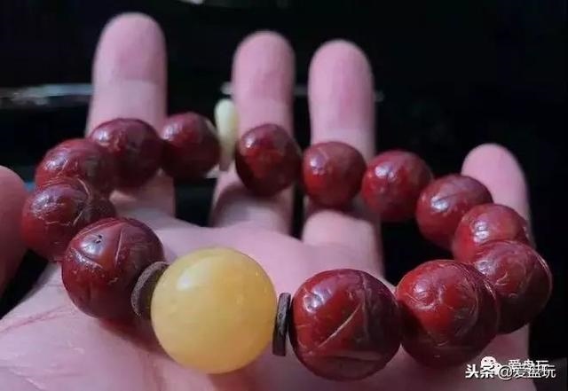 7炉中火命佩戴什么好，属兔36岁本命年很可怕"