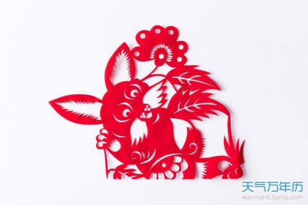 属兔男宜配什么属相，男孩属兔婚配什么生肖