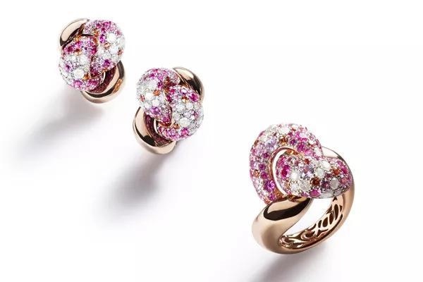 单身养什么花招桃花，家里养什么花招桃花