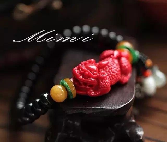 女人脖子上戴玉貔貅好吗，女戴玉佛好还是貔貅好