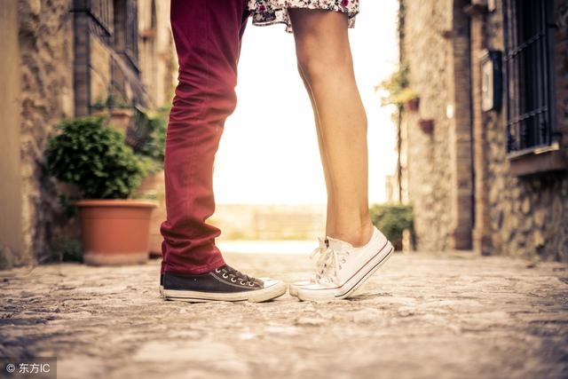 022年属鸡有烂桃花，属鸡1981年出生2022年"