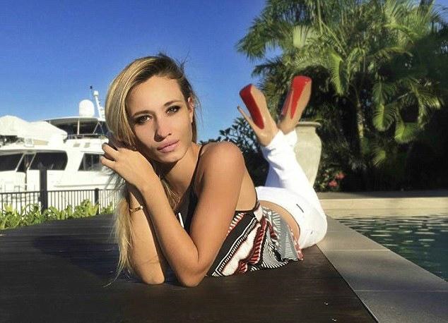 女命日坐财库旺夫，日坐贵人有非常之福