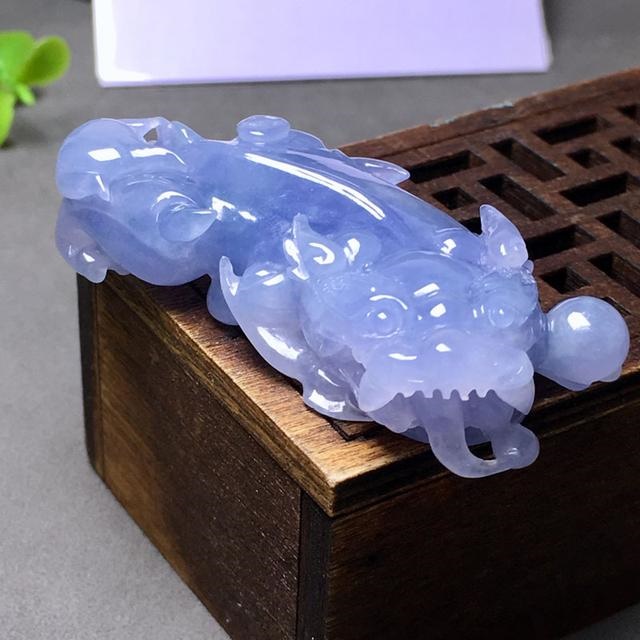 翡翠貔貅吊坠怎么栓绳，貔貅吊坠绳子怎么绑