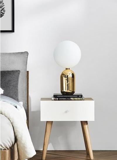 属兔的床头朝西怎么化解，属兔适合什么颜色的床