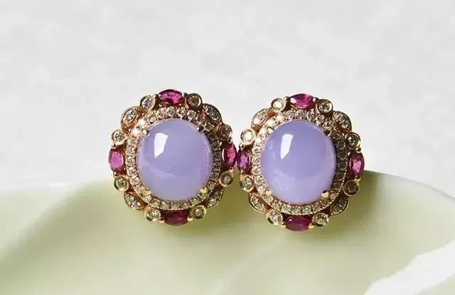 翡翠如何净化重新认主,玉镯真的有灵气吗