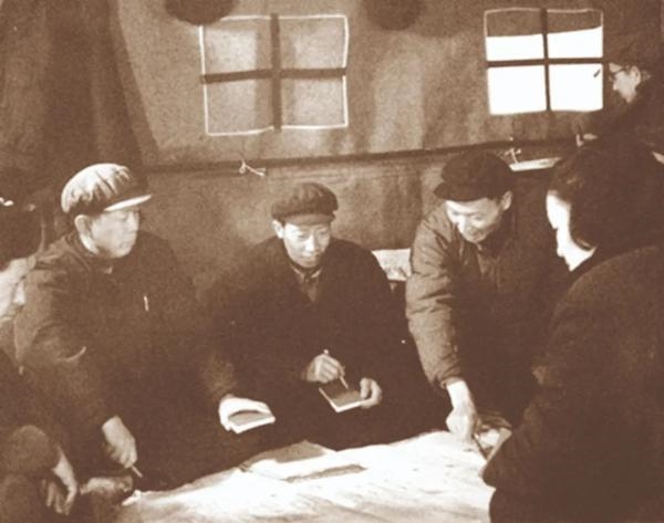 964年4月什么命，1964年出生是火命吗"