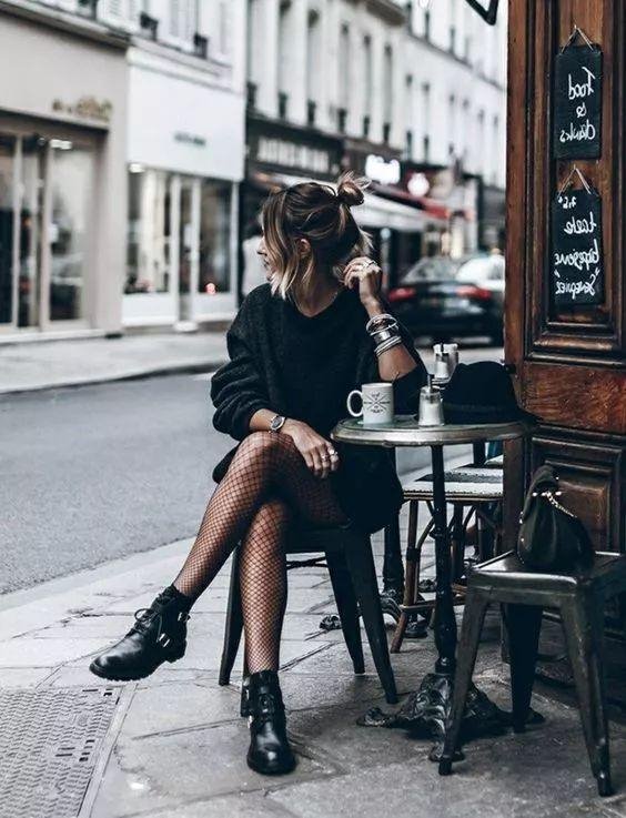 975年属兔的终身幸运色,1975年属兔什么颜色旺财"