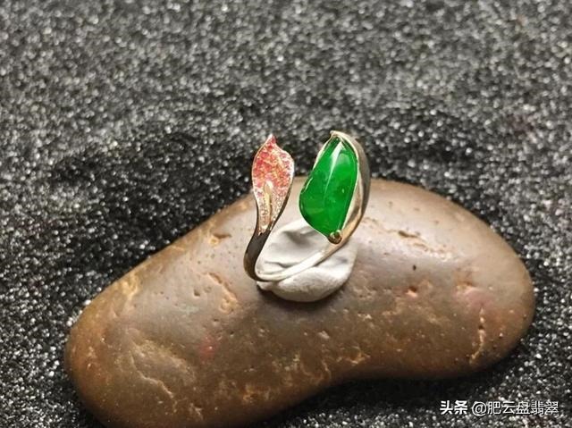 什么属相不适合戴翡翠，怎样判断玉与自己有缘