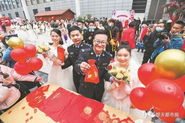 999年的兔什么时候结婚好，99年属兔多少岁结婚好"