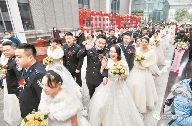 999年的兔什么时候结婚好，99年属兔多少岁结婚好"