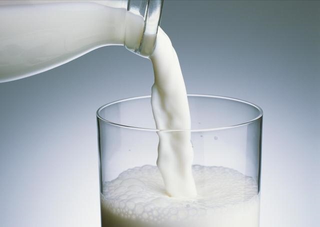 生肖狗和什么生肖最不能配，生肖狗和什么生肖配