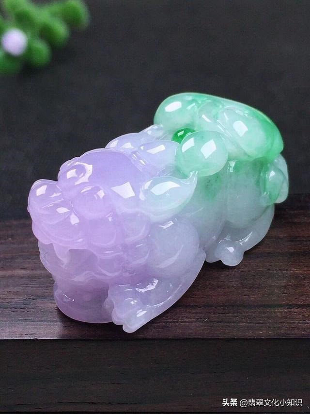 翡翠貔貅什么颜色好，玉石的种类大全