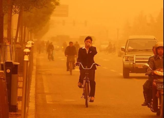 4年属龙今年有灾难吗，64年龙女的晚年和婚姻"