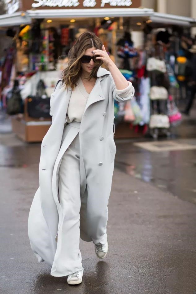 022属龙女穿什么颜色大衣好，88年龙女终身幸运颜色"