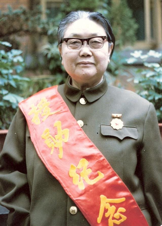 老黄历属羊结婚行家月2022年，2022年属羊结婚的大利月