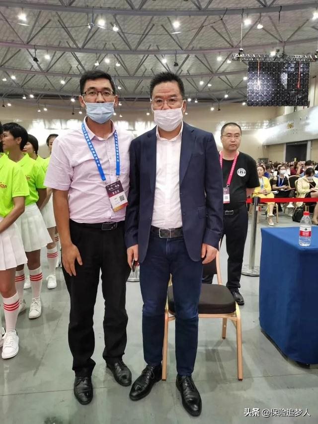 属鼠的适合做什么生意比较好，72年属鼠49岁交运