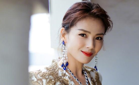 锁骨痣豪门真实事件，能嫁优秀老公的痣相