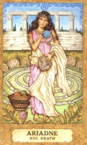 塔罗牌占卜近期运势事业2022，塔罗占卜谁在默默喜欢你