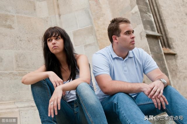 3属猪什么时候翻身谢手座女，83年属猪人三大坎"
