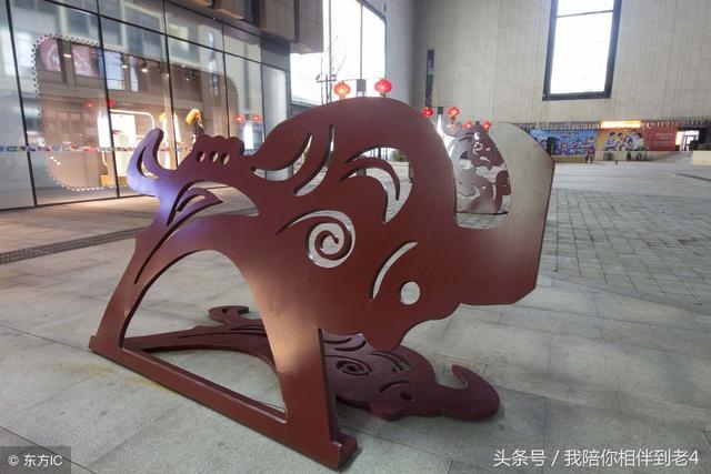 属虎属兔的幸运色，属龙的幸运色是什么颜色