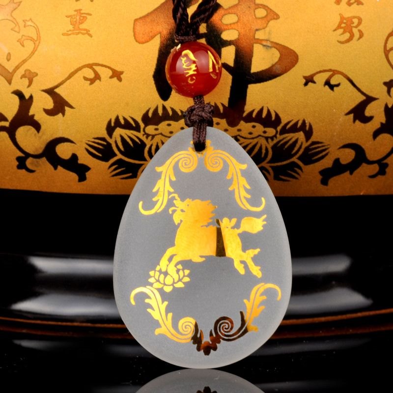 属蛇的哪年开始转运,属蛇的人适合戴什么动物