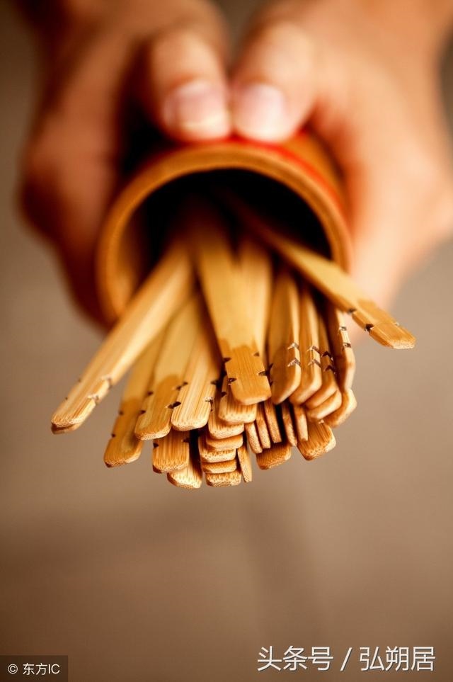 合八字算婚姻免费周易预测，八字合婚速查表