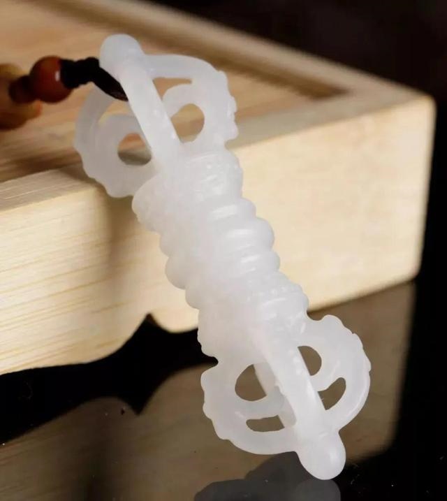 翡翠玉貔貅的佩戴忌讳什么颜色，四类人千万别带貔貅