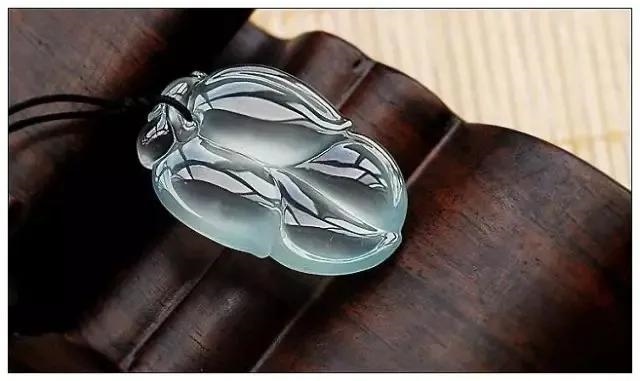 翡翠玉貔貅的佩戴忌讳什么颜色，四类人千万别带貔貅