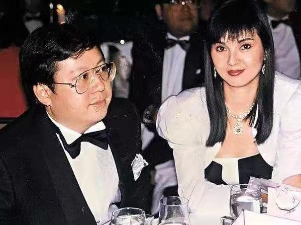 6年属龙女人感情,1976年属龙44岁遇真爱"