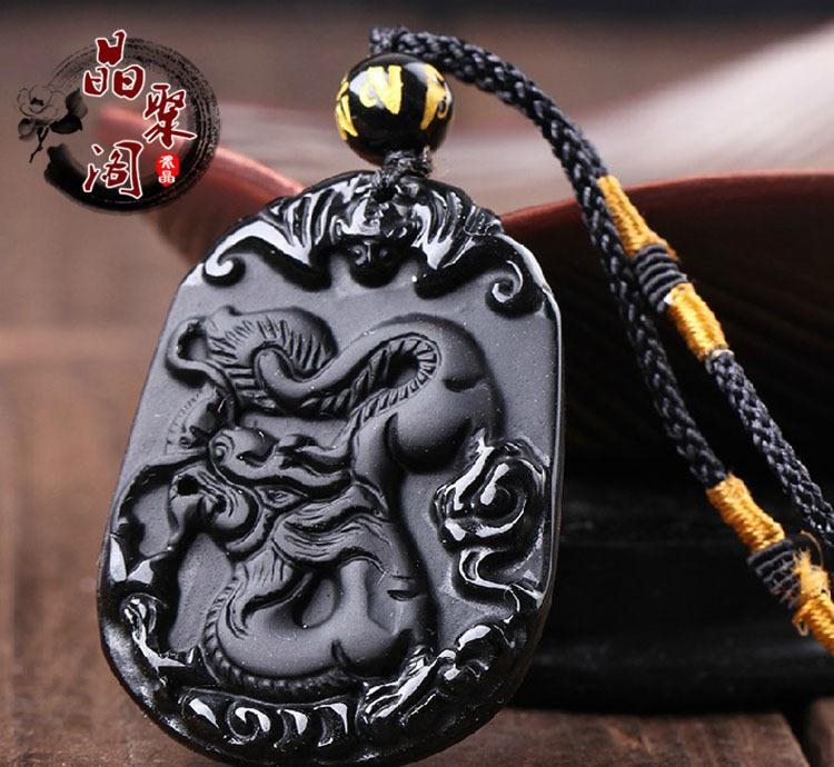 属龙人带什么吊坠好，属龙适合佩戴什么饰品