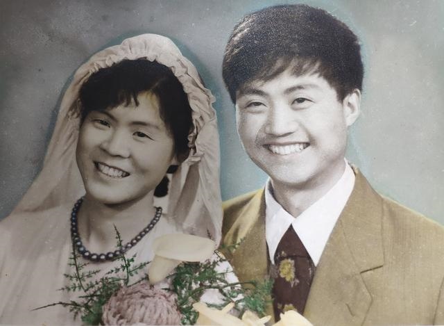 二十多岁属马是哪一年，属蛇属马适合做夫妻吗