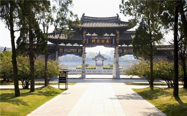 属鸡的绝配生肖，生肖鸡的三大忌