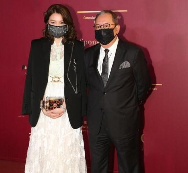 6年属龙女人感情,1976年属龙44岁遇真爱"